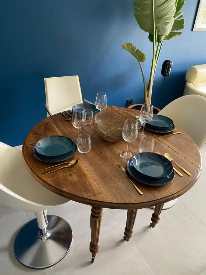 Appartement De Caractere Avec Jacuzzi Fréjus Eksteriør billede