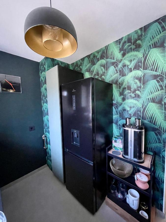 Appartement De Caractere Avec Jacuzzi Fréjus Eksteriør billede