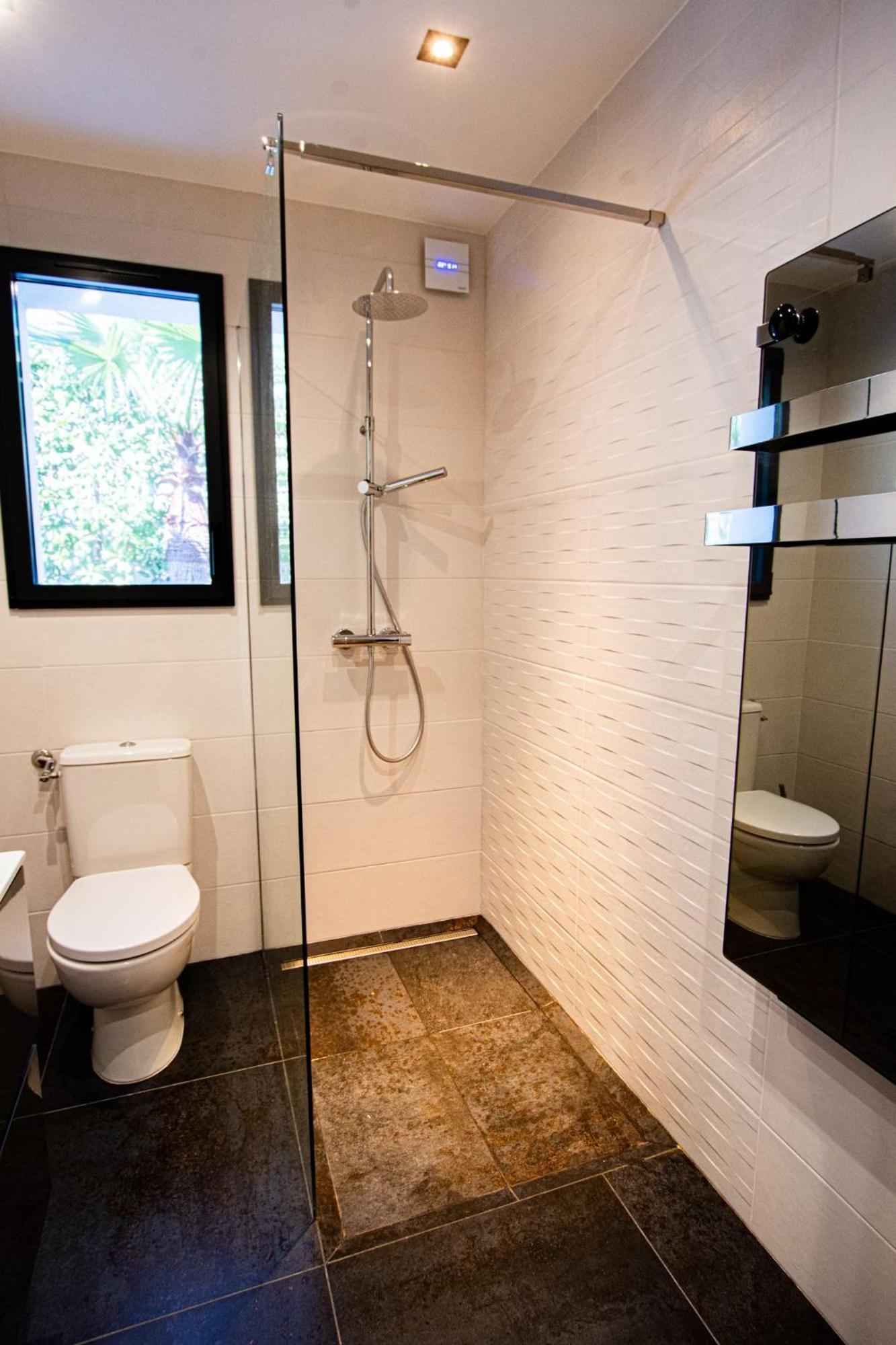 Appartement De Caractere Avec Jacuzzi Fréjus Eksteriør billede